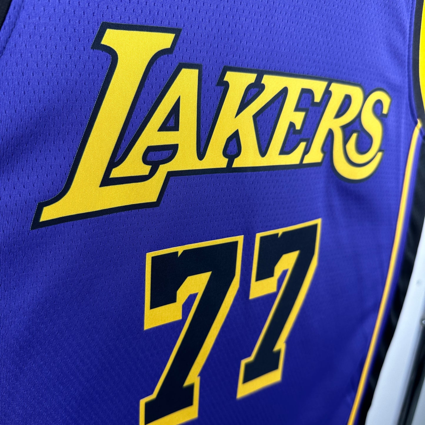 JERSEY LUKA DONCIC - LAKERS 24/25 - STATEMENT EDITION