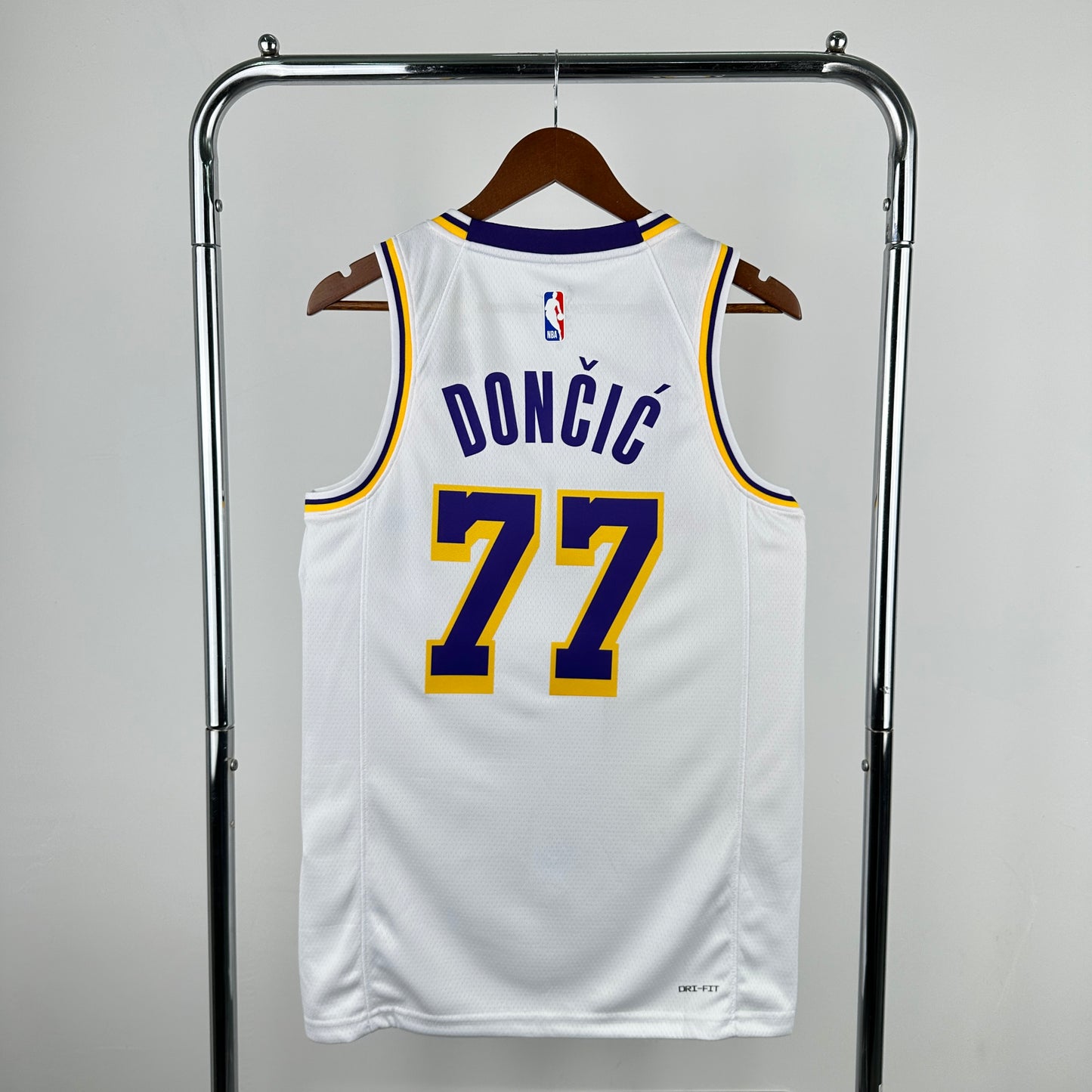 JERSEY LUKA DONCIC - LAKERS 24/25 - ASSOCIATION EDITION