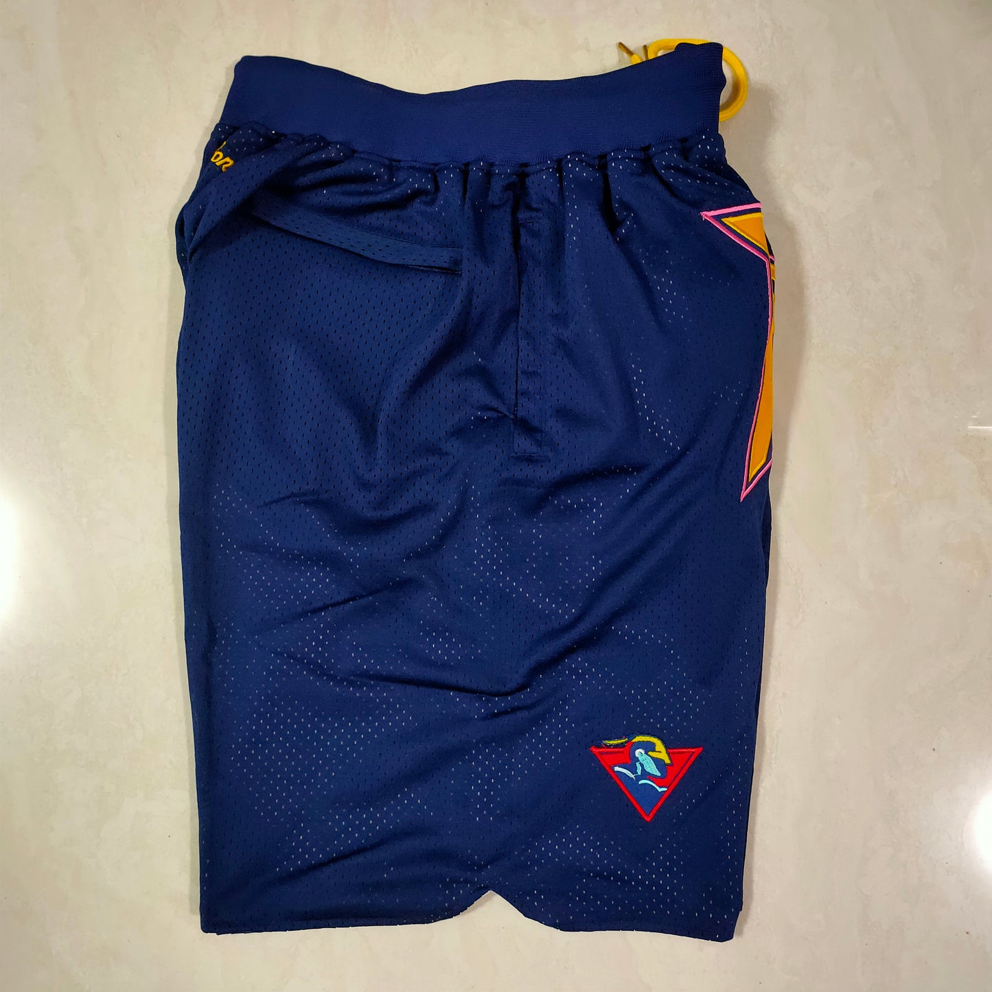 Short NBA - Golden State Warriors