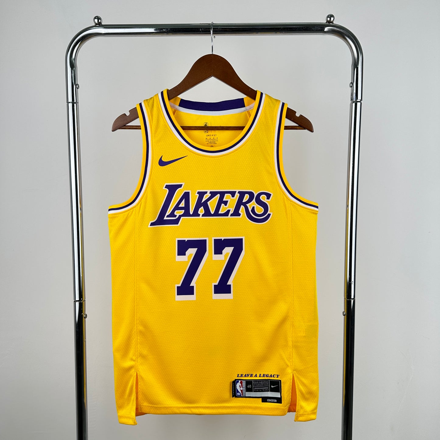 JERSEY LUKA DONCIC - LAKERS 24/25 - ICON EDITION