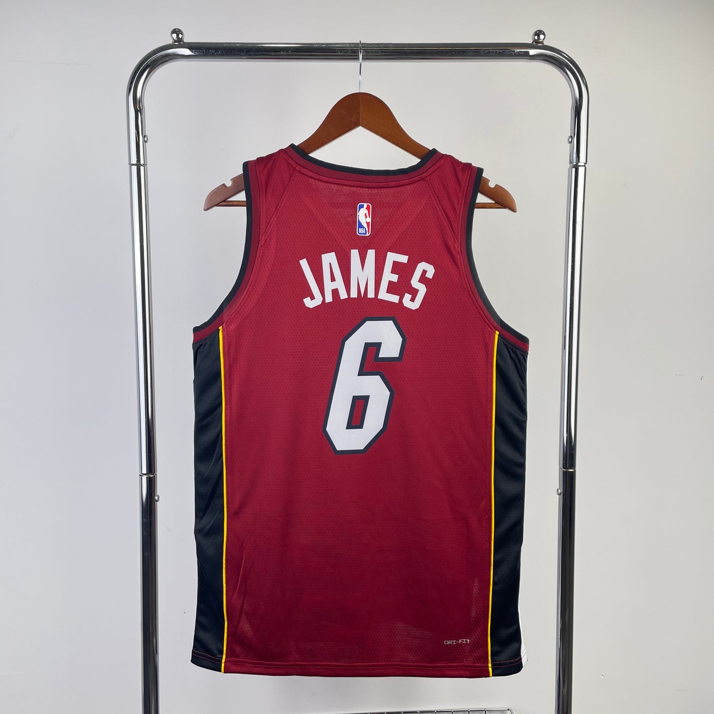 Jersey NBA - Lebron James - Statement Edition