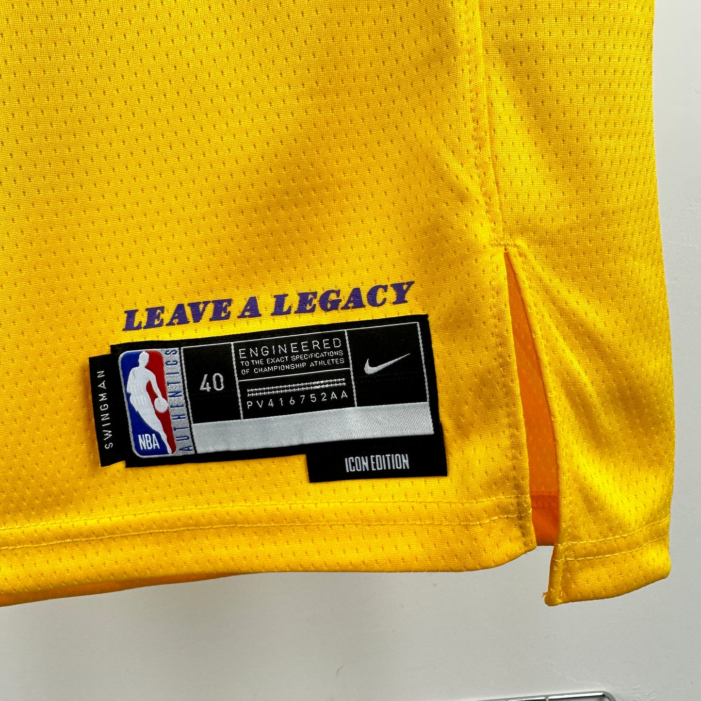 JERSEY LUKA DONCIC - LAKERS 24/25 - ICON EDITION